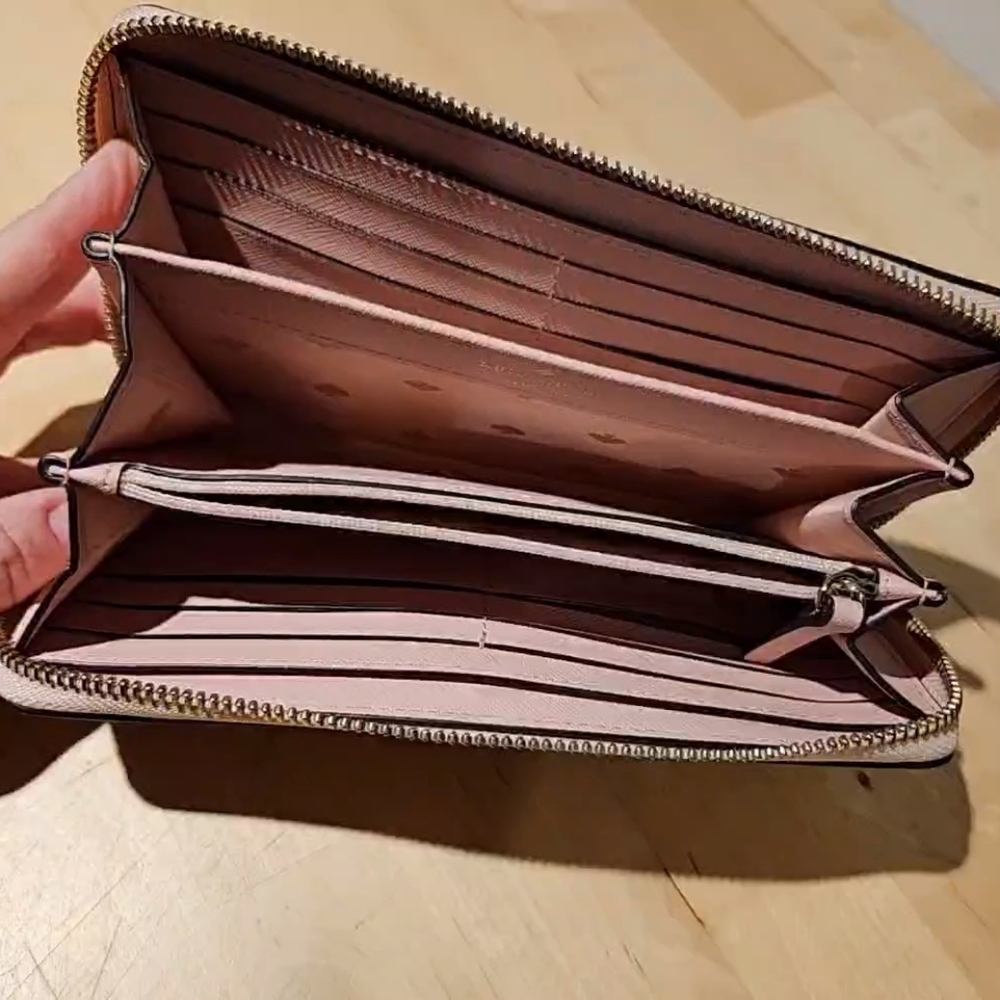 Kate Spade Large Continental wallet